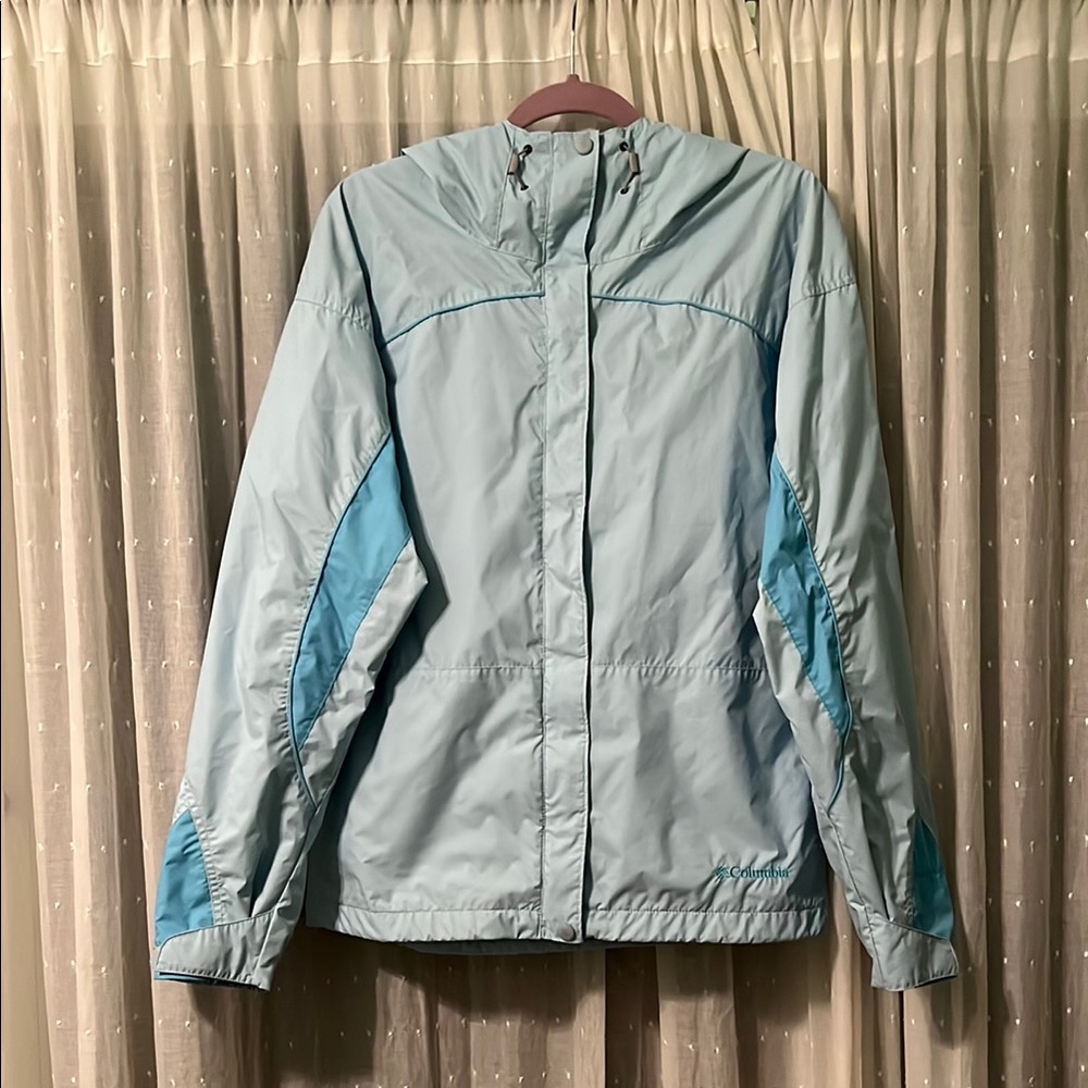 Columbia Women's Light Blue Jacket